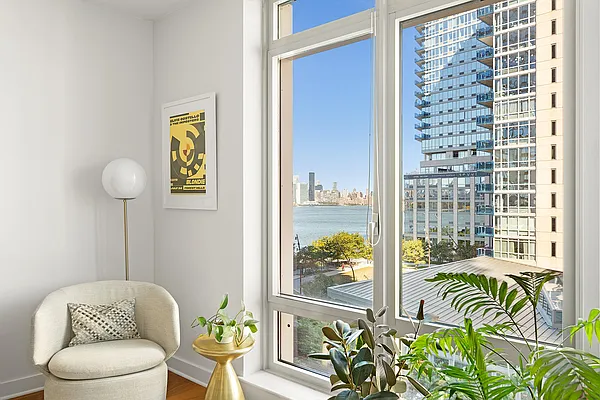 Rented by Compass | media 16