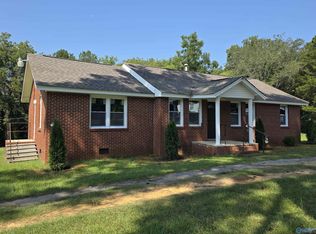 211 East St, Somerville, AL 35670