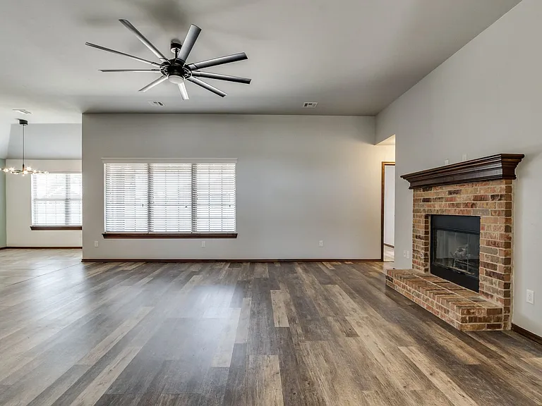 1174 Misty Ln NW — Photo 8