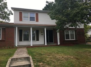 5199 Priorybrook Rd, Florissant, MO 63033