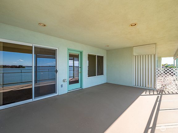 5th image of 2600 W Marina Drive #5