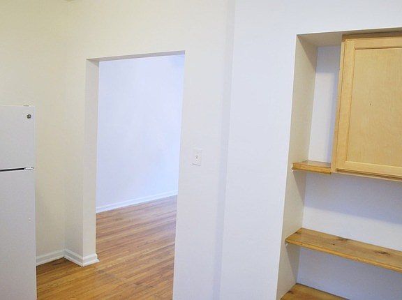 4th image of 4722 S Drexel Blvd APT 2A