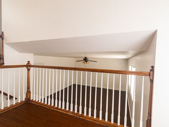 5th image of 1395 Roseville Dr