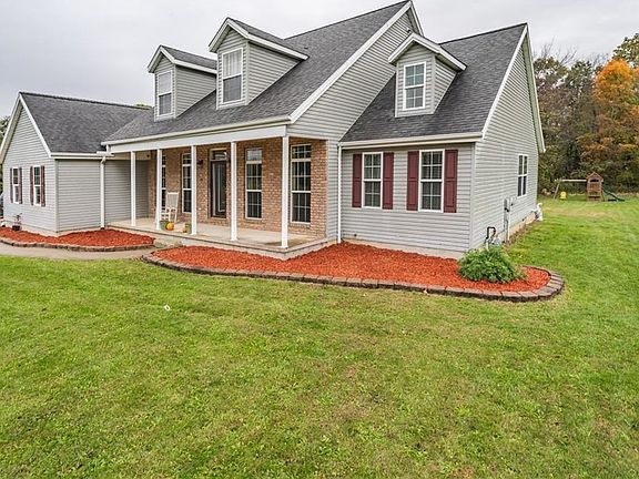 2nd image of 8734 Spruce Ln