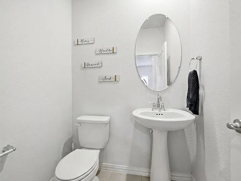 224 Monarch Way — Photo 10