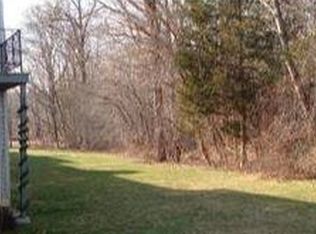 2E Locust Ct, Fishkill, NY 12524