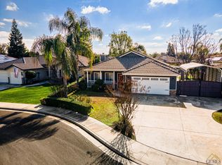 9801 Anaparno Ct, Bakersfield, CA 93312