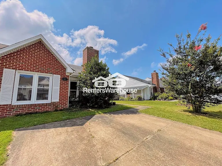 521 Brisa Dr — Photo 3