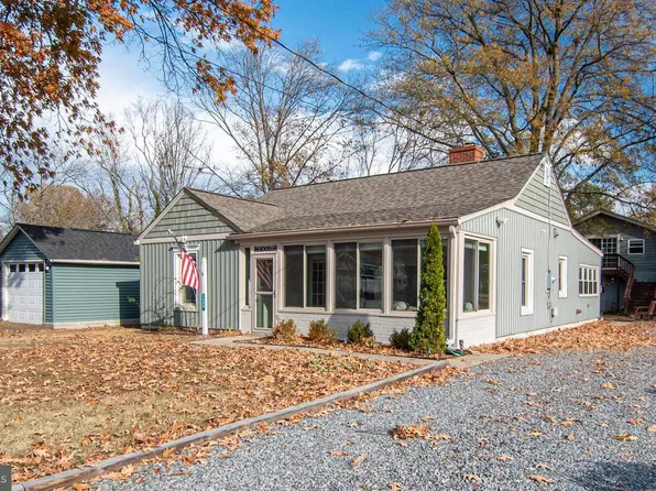 1008 Bancroft Ave, Colonial Beach, VA 22443