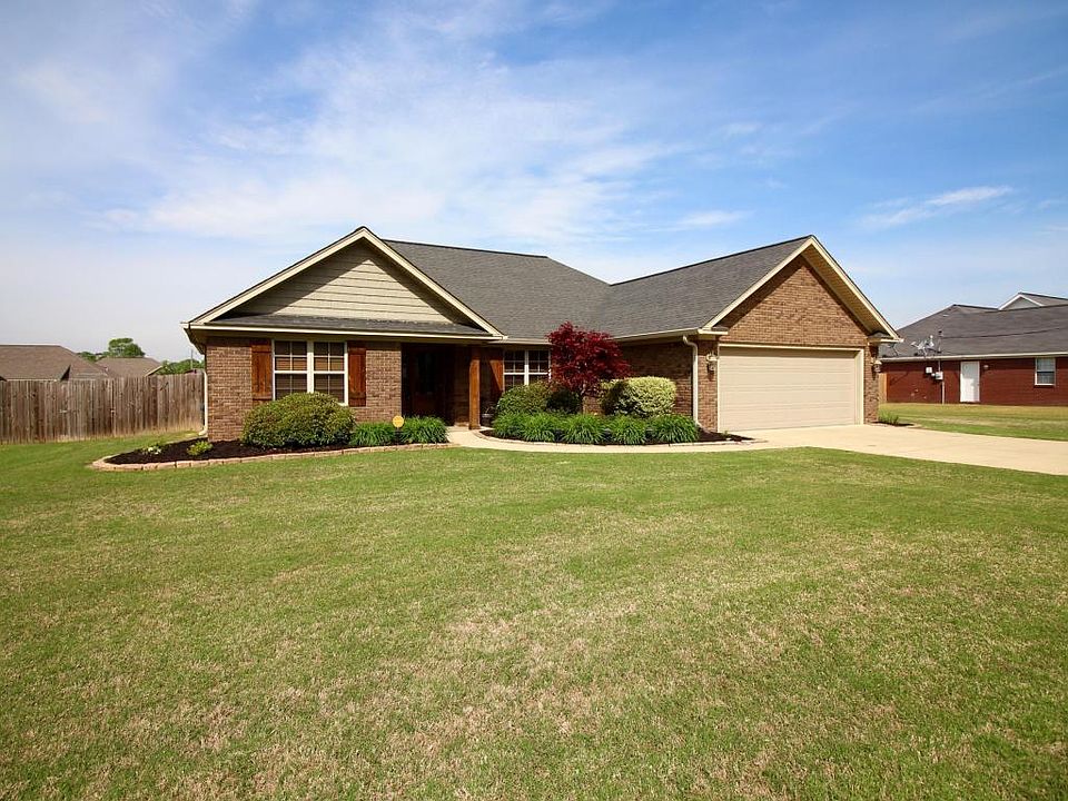 1st image of 365 Cheryl Dr