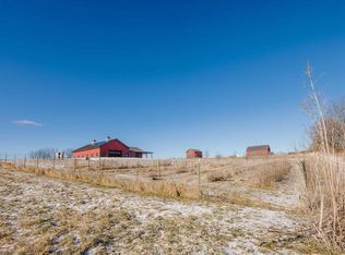 5320 Sunny Ridge Rd, Mineral Point, WI 53565