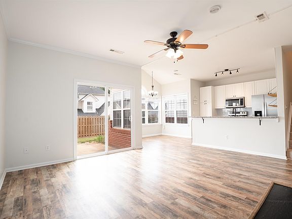 5th image of 608 Glassyrock Ct