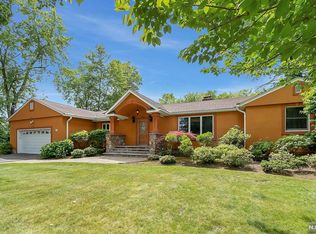 497 Tappan Rd, Northvale, NJ 07647