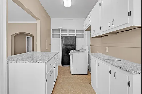 673 E Pkwy S #1 Photo 1