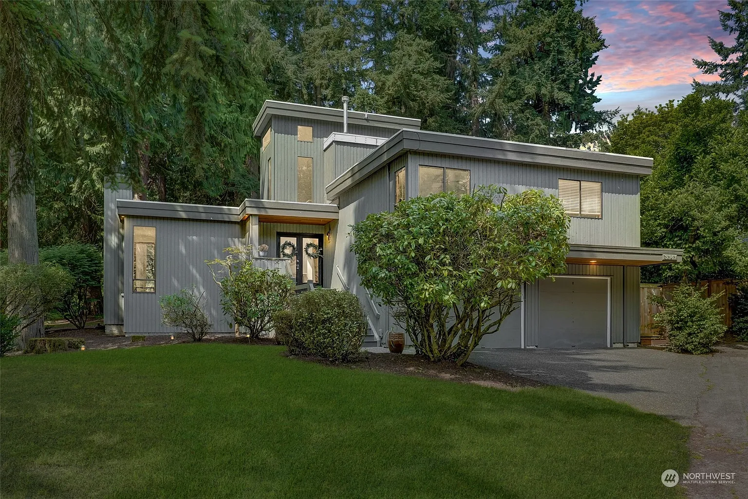 3341 Sahalee Way NE photo 1