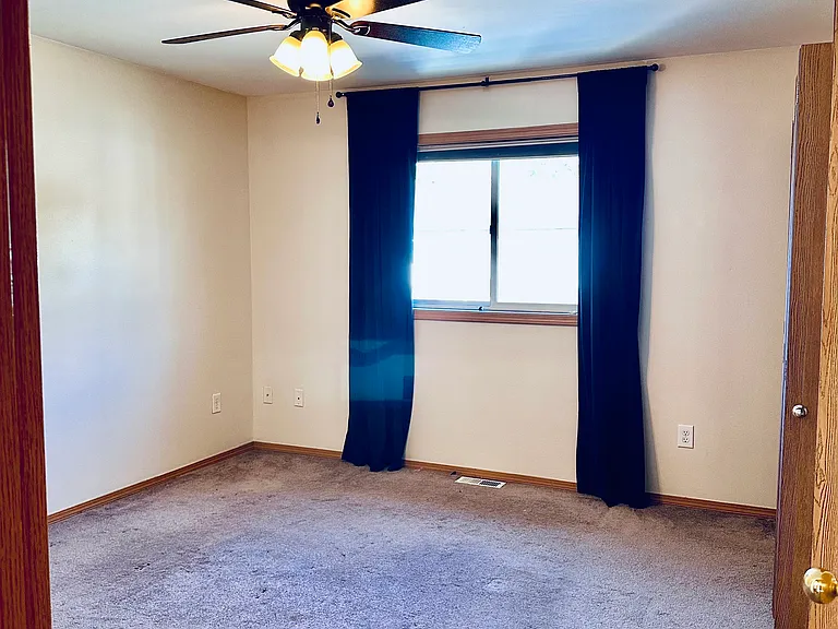 12454 Silver Fox Ln — Photo 18