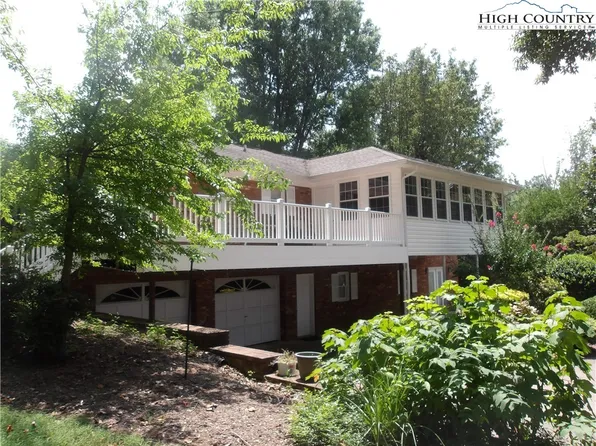 203 Eastover Drive, North Wilkesboro, NC 28659