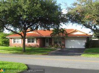 5211 SW 9th St, Plantation, FL 33317