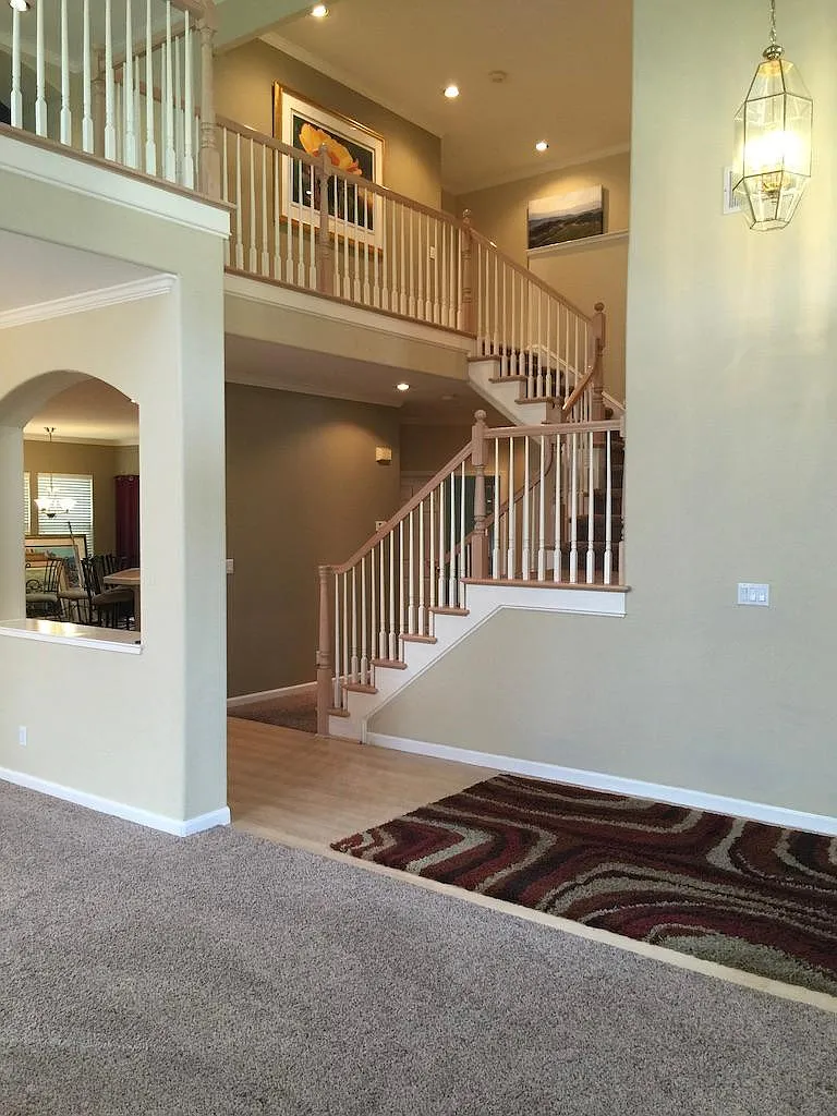 9803 Penbridge Dr — Photo 3