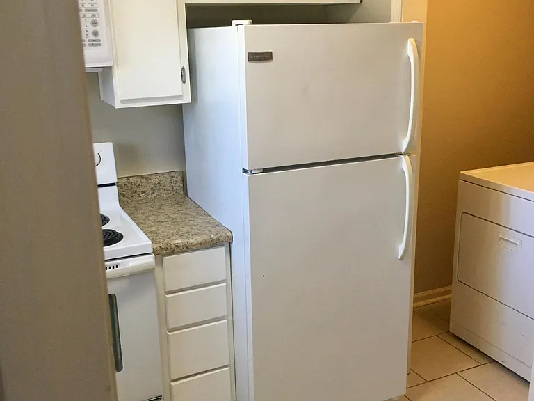 712 Goodman St — Photo 11