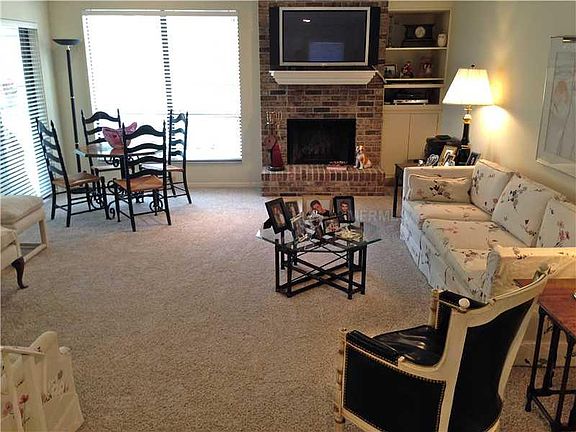 2nd image of 332 Cypress Landing Dr