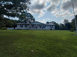 14490 Hilltop Rd, Saint Robert, MO 65584