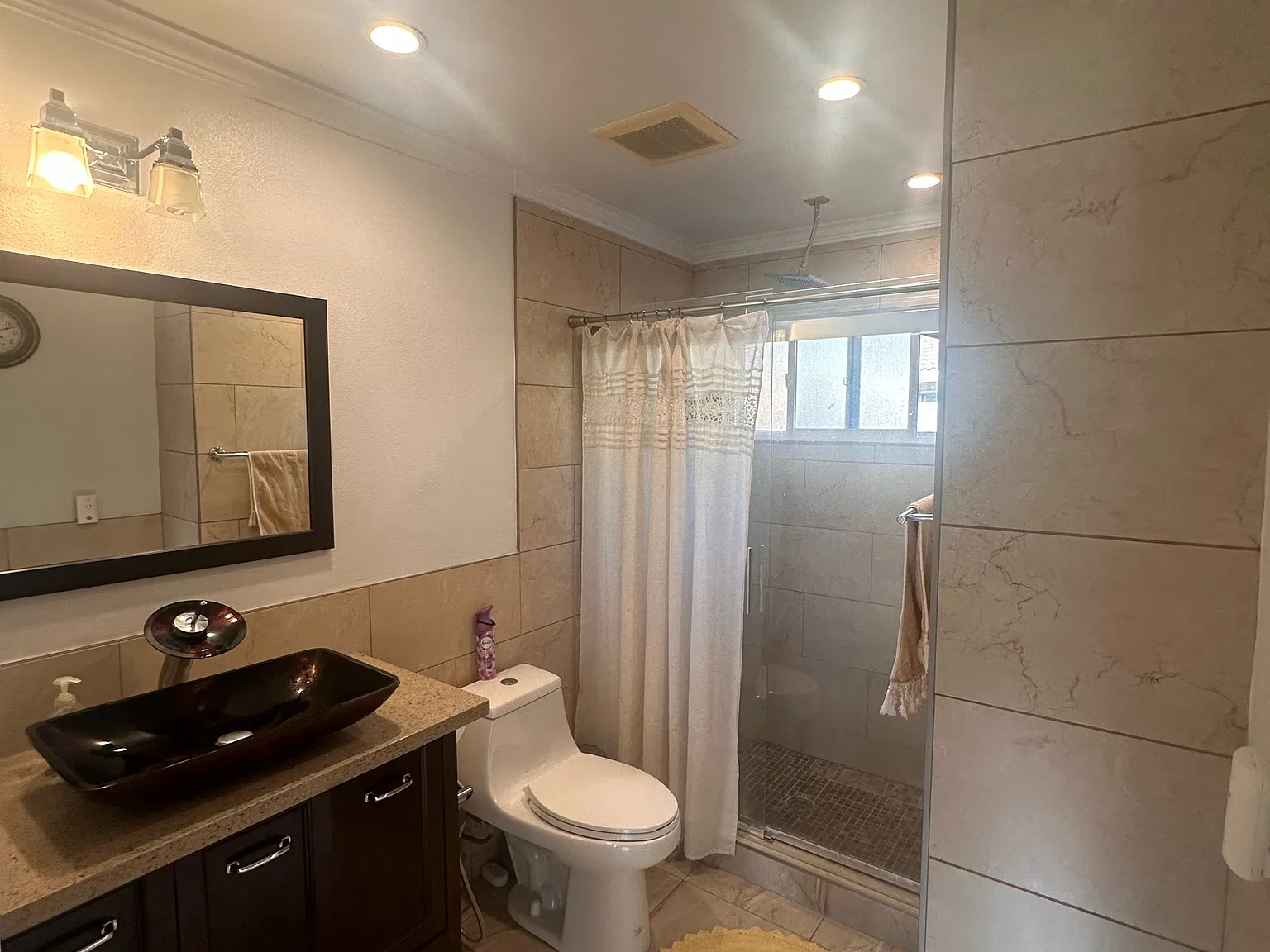 3 bed, 1378 sqft, $4,800 — Photo 4