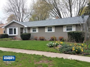 2607 Oakwood Ct, Appleton, WI 54911