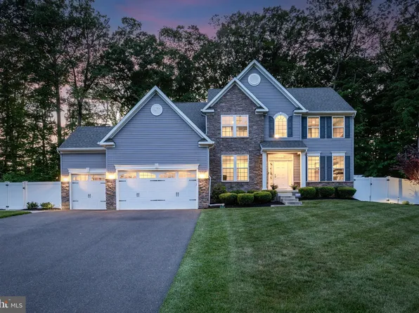 1210 Peach Tree Ct, Delran, NJ 08075