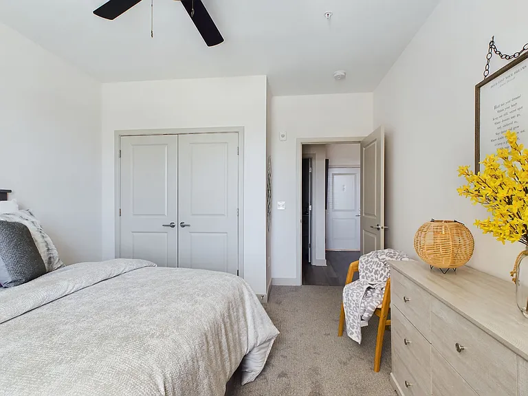 Greenview — Photo 23