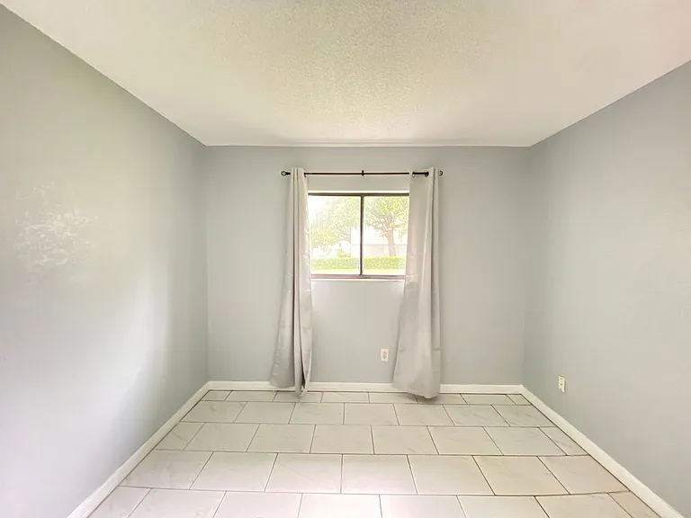 605 Northlake Blvd #63 — Photo 15