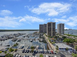 120 Lakeshore Dr APT T37, North Palm Beach, FL 33408