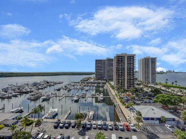 120 Lakeshore Drive #T37, North Palm Beach, FL 33408