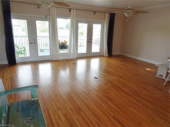 4th image of 3534 Ruby Ave