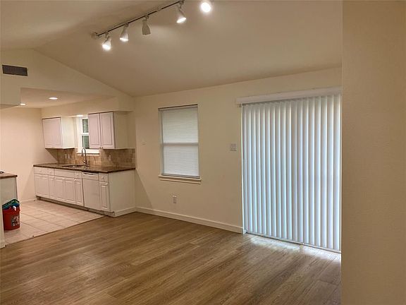 5th image of 5722 Greencraig Dr