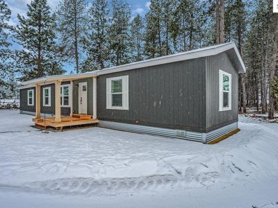 235 Davis Rd, Sagle, ID, 83860