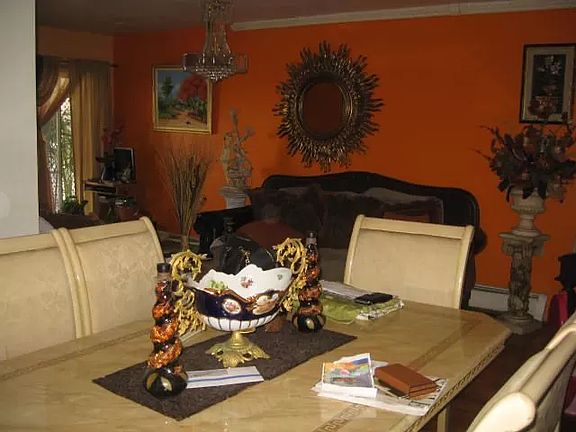 3rd image of 11039 Saultell Ave