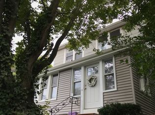 2036 Jones Rd, Fort Lee, NJ 07024