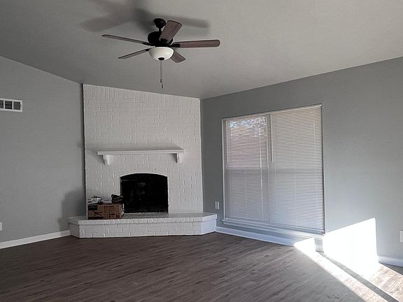 2nd image of 2604 Lawndale Ln