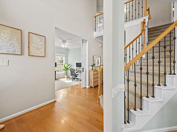 5th image of 117 Old Bridge Ln