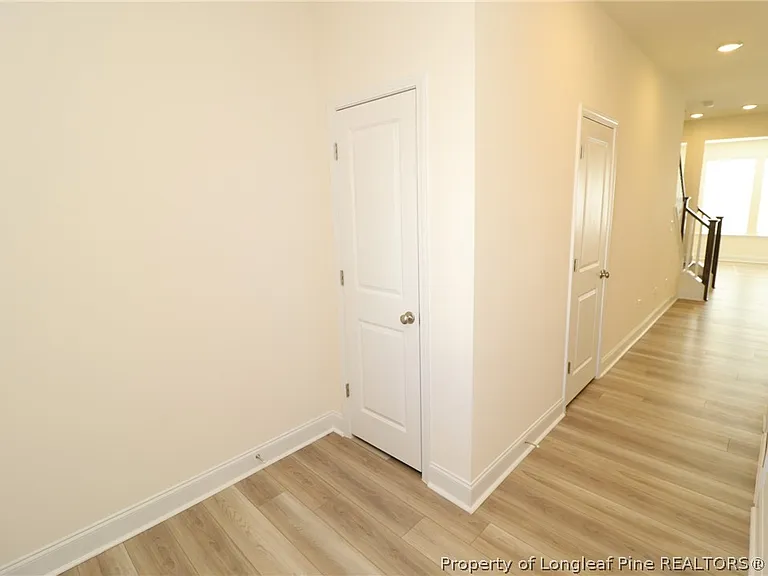 917 Kensley Grove Ln — Photo 3