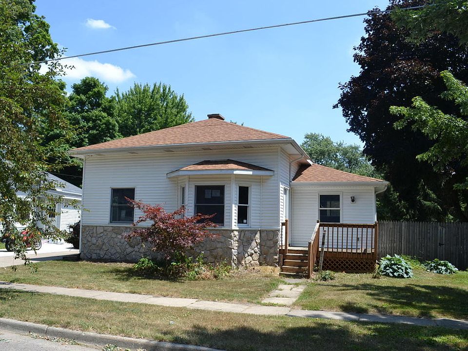 1st image of 68 Eastmanville St