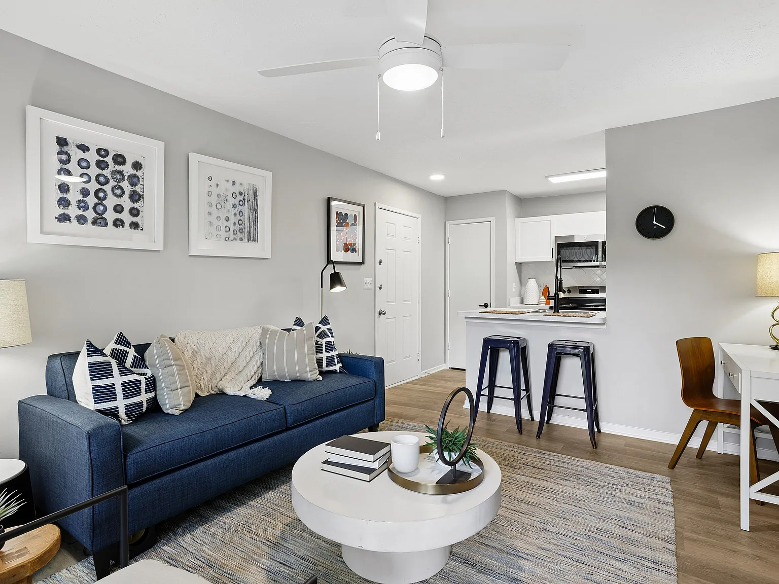 Avana Court — Photo 1