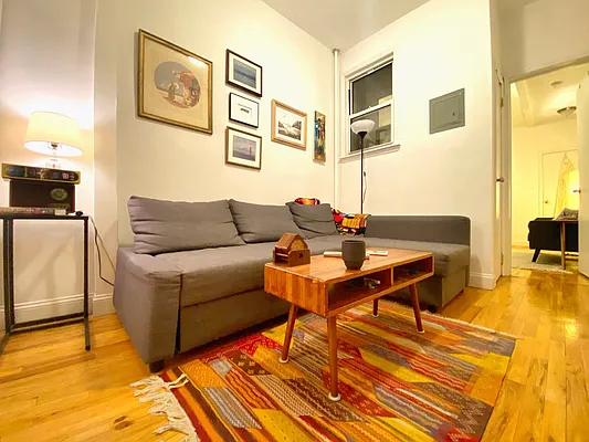 Rented by Douglas Elliman | media 78