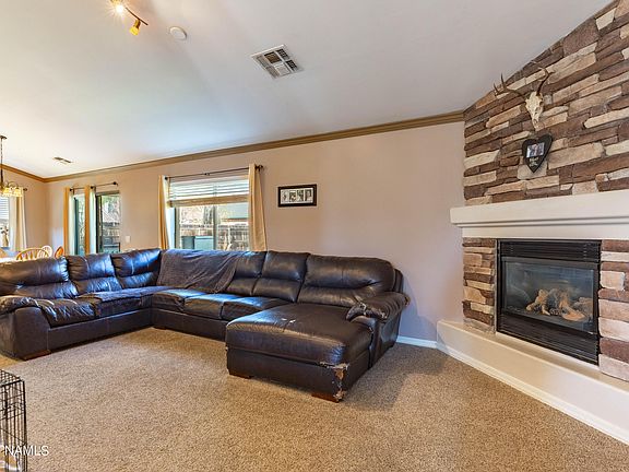 3rd image of 4380 Deer Springs Dr
