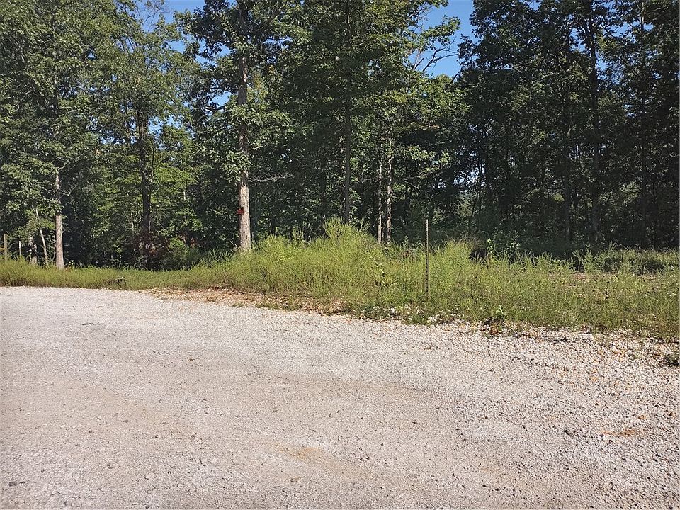 2nd image of 16950 Mahurin Loop #9