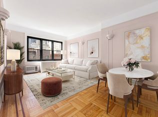 239 E 60th St #4F, New York, NY 10022