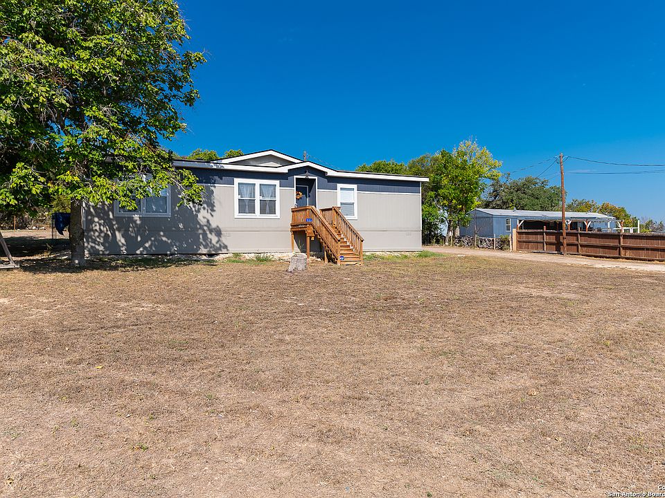 1st image of 533 Whispering Oaks Dr