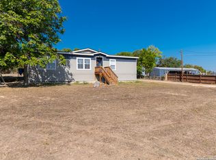 533 Whispering Oaks Dr, Fredericksburg, TX 78624