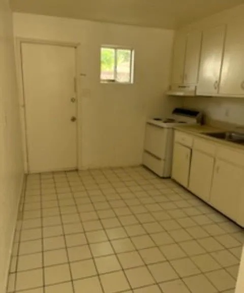 209 Texas St NE #B — Photo 9
